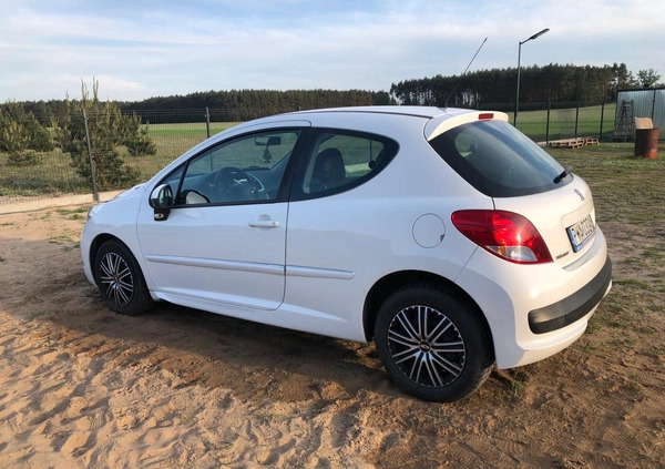 Peugeot 207 cena 7900 przebieg: 197800, rok produkcji 2012 z Wągrowiec małe 92